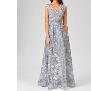 LARA Capsleeve Lace Ball Gown size 10